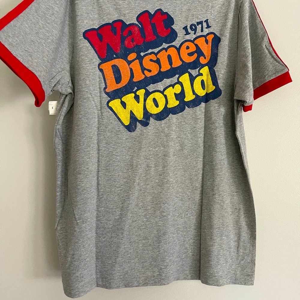 Walt Disney World 1971 Circa Disney Parks Logo Men's T-Shirt Size Large